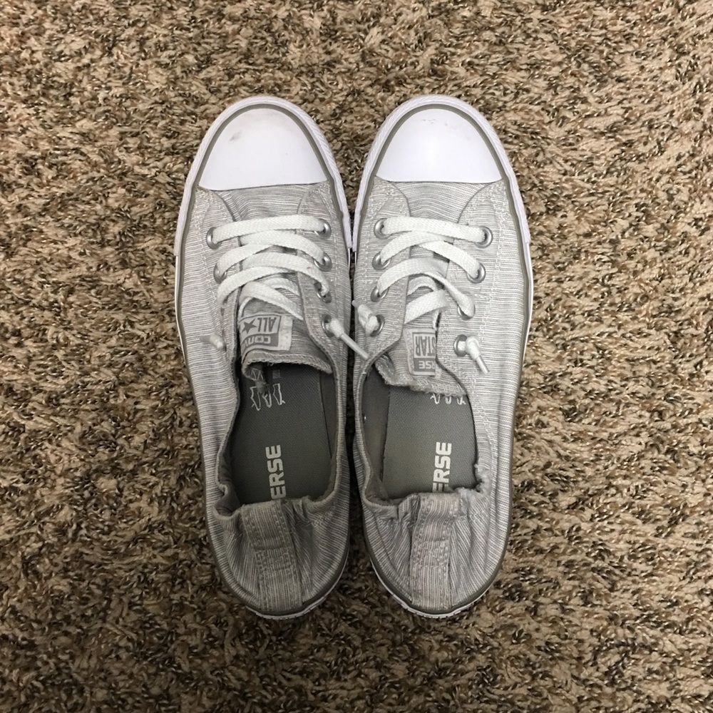 Converse no-tie shoes in a light heather gray